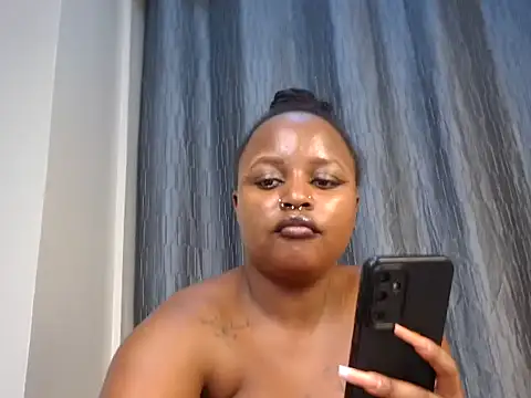 Sexybrii_ Chat XXX in diretta