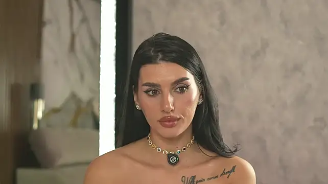 AmyBlair Adlı Modelin Canlı XXX Sohbeti