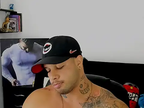 Chat +18 de MarckMathews ao vivo
