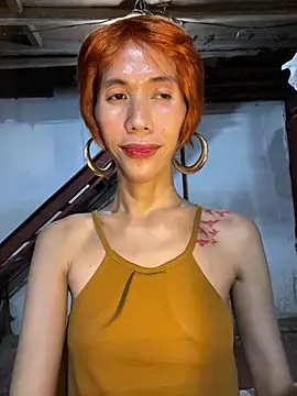 Chat +18 de EMIRALDshemale ao vivo