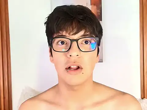 Chat XXX en directo de Milo_Wolff
