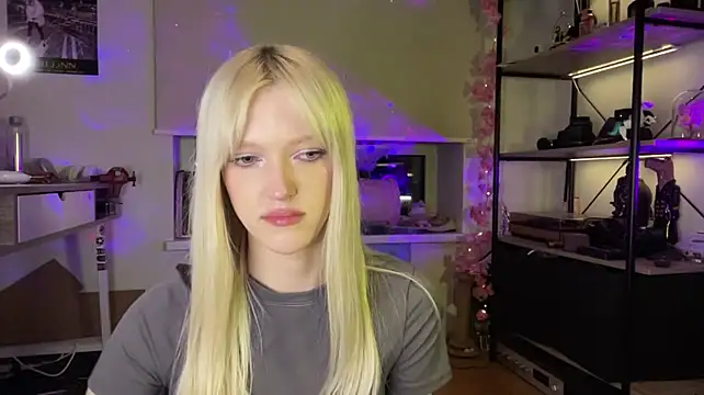 ShoshanaNogueras' Live XXX Chat