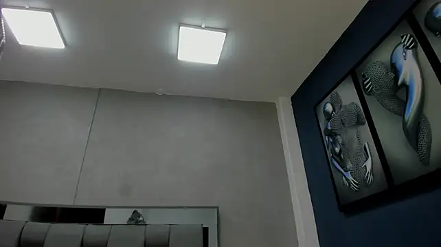 Charlie___Musk Adlı Modelin Canlı XXX Sohbeti