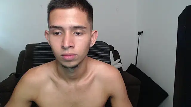 Chat +18 de harold_18_ ao vivo