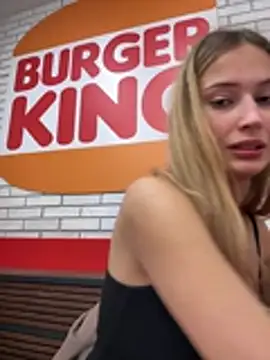 XXX chat uživo modela blonde_exe