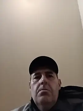 Antontour7519's Live XXX Chat