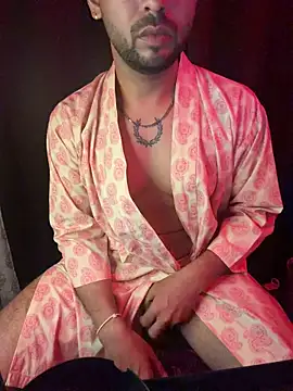 SaltyYoungDaddy's Live XXX Chat