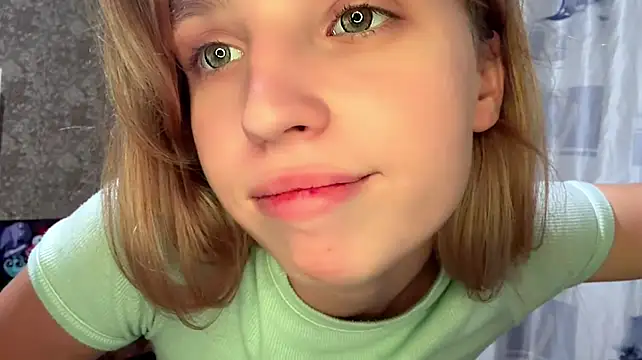 LilliaEhmen 现场XXX聊天