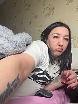 Chat +18 de Naughtbaby_2025 ao vivo