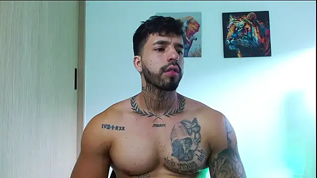 Jacobb_Phoenix Chat XXX in diretta
