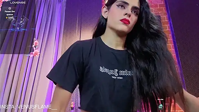 Venus_flame1 Adlı Modelin Canlı XXX Sohbeti