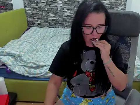 Czat XXX na żywo – BALKANMILF69