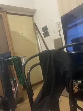 crisfootlicker Chat XXX live