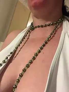 Lizzaa80 라이브 XXX 채팅