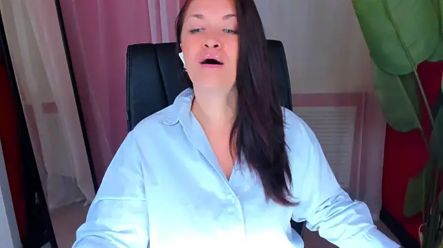 AnaMills' Live XXX Chat
