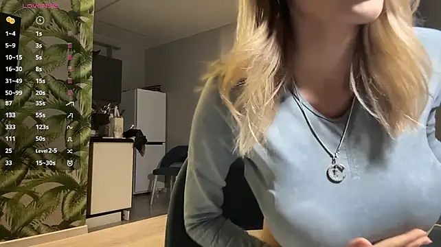 NatalieAnene's Live XXX Chat