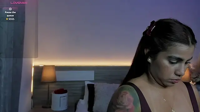 ZarahFoxx Chat XXX live