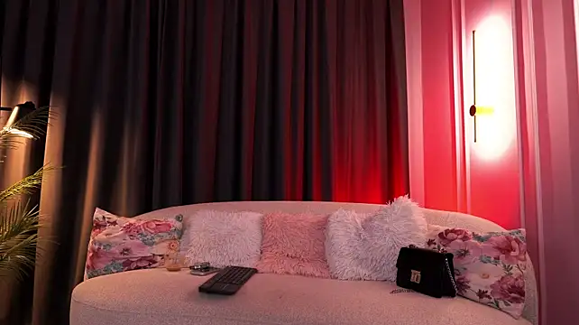دردشة Red_Kim الجنسية المباشرة