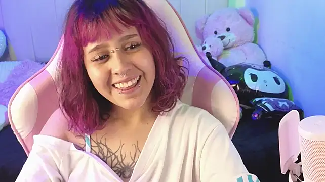 دردشة NekoWaifu الجنسية المباشرة