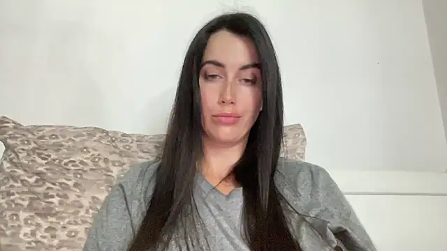 Talyo19 Adlı Modelin Canlı XXX Sohbeti