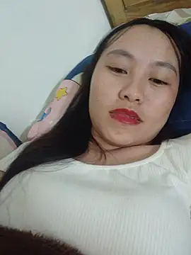Cherry-squirtt Chat XXX in diretta