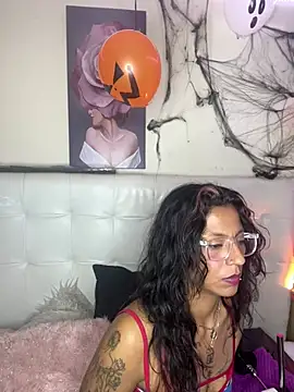 SamathaMay 即時 XXX 聊天