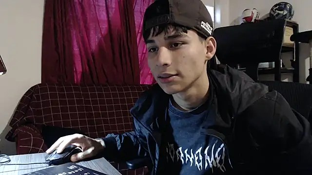 Marck-Pro Live XXX Chat
