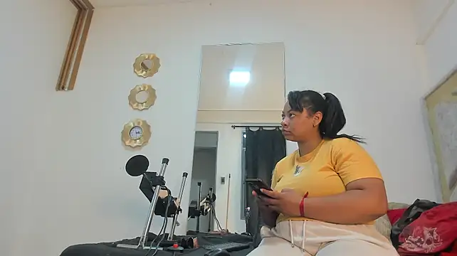 Chat XXX en directo de Jade_Roxx