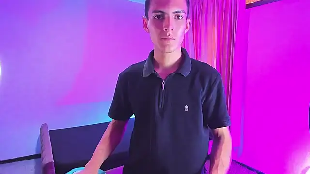 XXX chat uživo modela Matiius18
