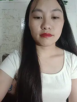 Cherry-squirtt Adlı Modelin Canlı XXX Sohbeti