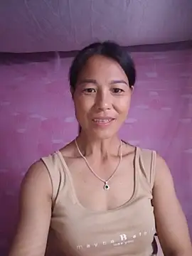 Lily-ly's Live XXX Chat