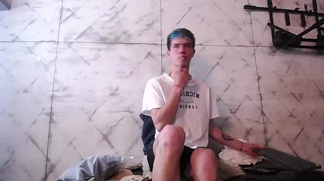 nicktorn Chat XXX live