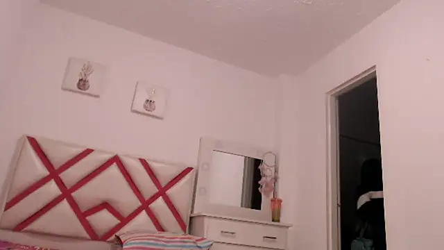 JessikaHoot's Live XXX Chat