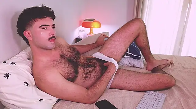 hairyzodb – Naživo XXX chat