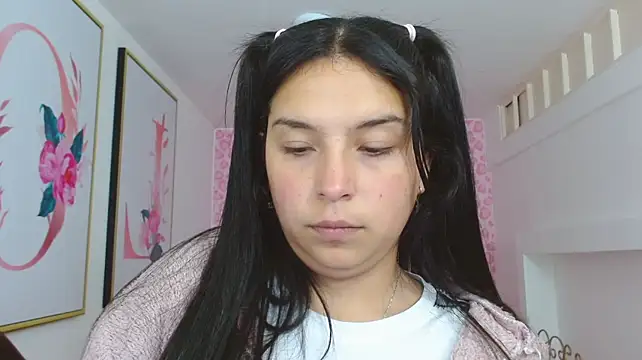 Small_naugthy_ live XXX chat
