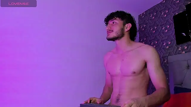 Chat XXX ao vivo de charmingboy_esteban