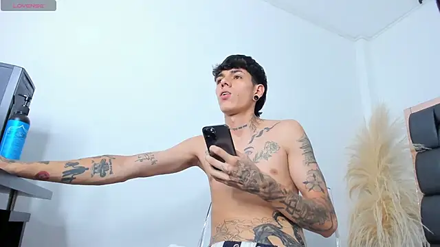 Chat XXX Live Tommy_valverde