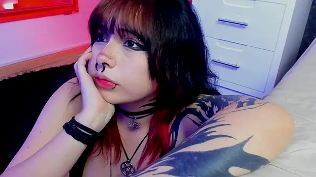 Ivi_jones_ Chat XXX live