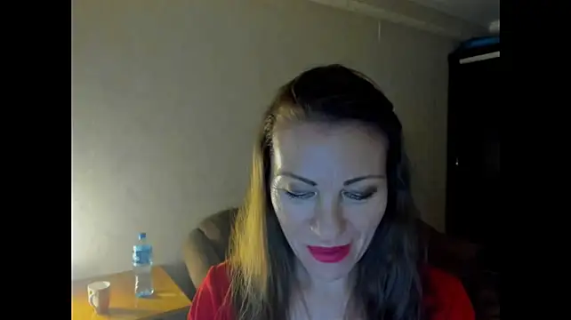pure_elena élő XXX-chatje