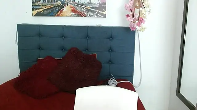 Show de athenea1_XX na webcam