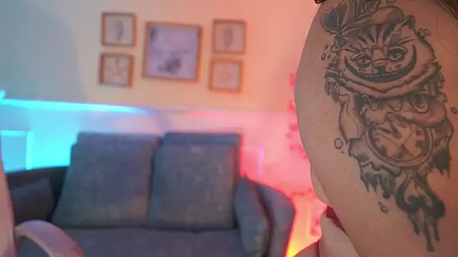 XXX chat uživo modela EmmaWalkerr_