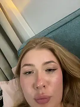 _Leya_'s Live XXX Chat