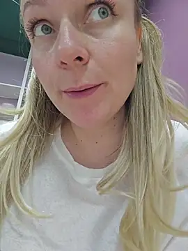 Bondgirl_013's Live XXX Chat