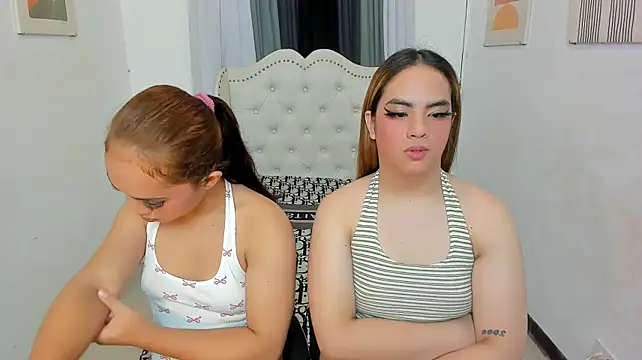 ElaraDeLuca – Naživo XXX chat