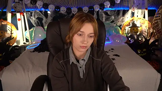 Živý XXX chat LizzaMoonn