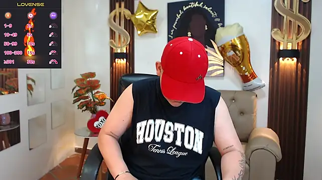 damian_miller7 Show Webcam