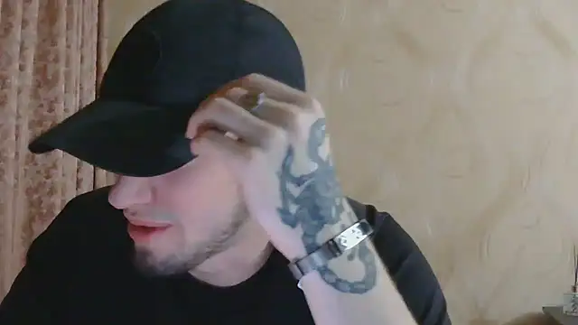 XXX chat uživo modela frama666