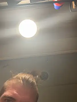BabyGiraffe25 Chat XXX live