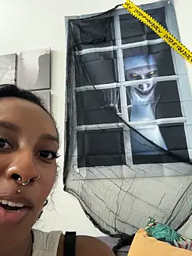 Your_Paris Chat XXX live