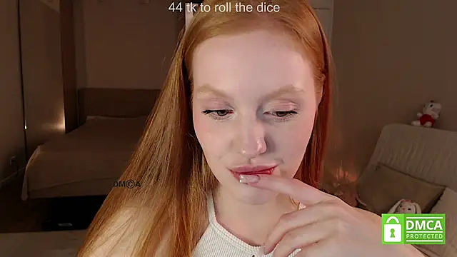 lulu_moonmoon's Live XXX Chat